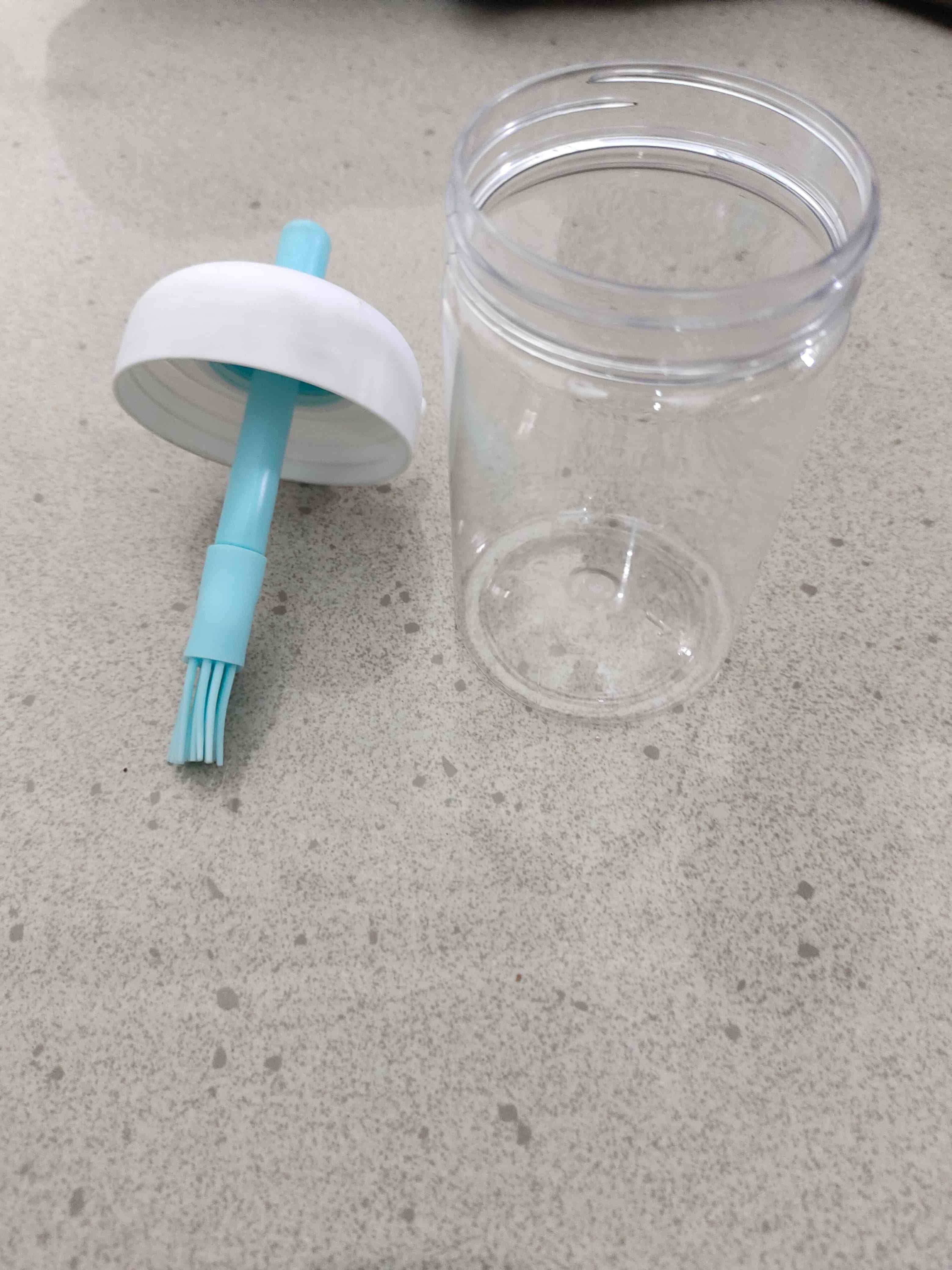 2-in-1 Oil Dispenser Bottle with Silicone Brush – 250ml Kitchen Tool